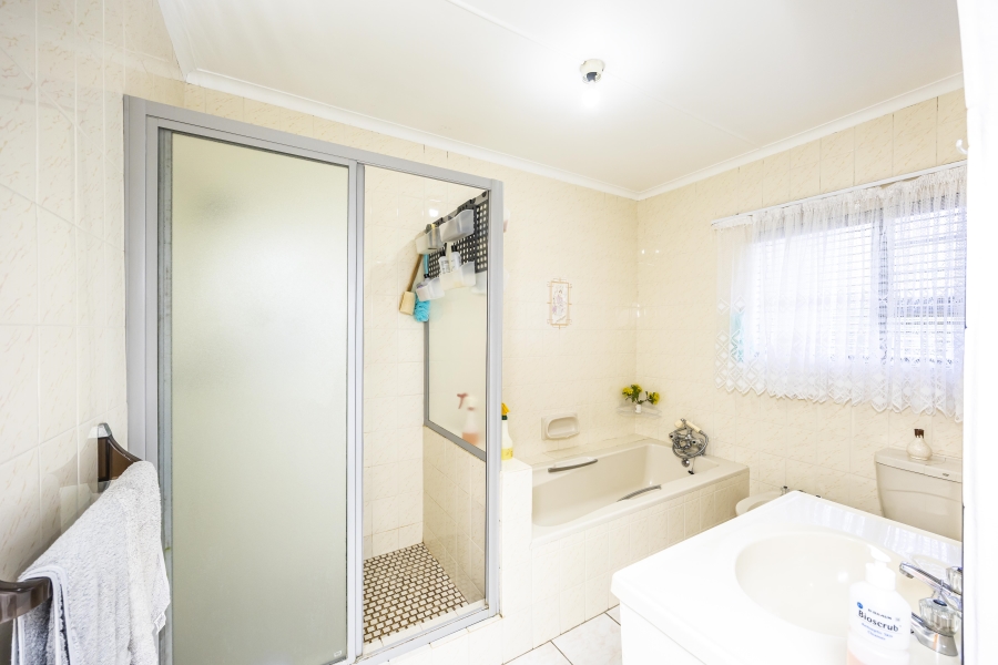 4 Bedroom Property for Sale in Vincent Eastern Cape